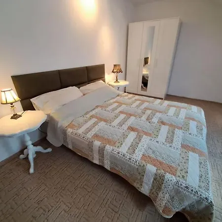 Odpoczynek Wsrod Zieleni * Varšava